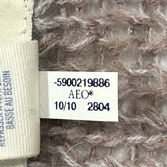 AERIE PULL OVER‎ V-NECK LIGHT WEIGHT LOOSE KNIT SWEATER - Picture 7 of 10